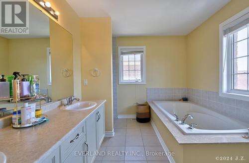 12 Ferretti Street, Vaughan (Patterson), ON - Indoor Photo Showing Bathroom