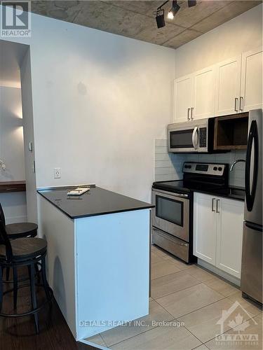 2105 - 179 George Street, Ottawa, ON - Indoor Photo Showing Kitchen With Stainless Steel Kitchen