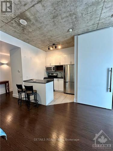 2105 - 179 George Street, Ottawa, ON - Indoor Photo Showing Kitchen