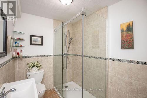 5101 Jones Baseline Road, Guelph/Eramosa, ON - Indoor Photo Showing Bathroom