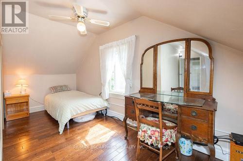 5101 Jones Baseline Road, Guelph/Eramosa, ON - Indoor Photo Showing Bedroom