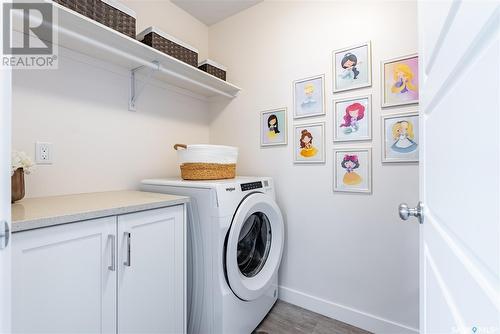 2070 Stilling Lane, Saskatoon, SK - Indoor Photo Showing Laundry Room