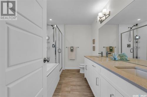 2070 Stilling Lane, Saskatoon, SK - Indoor Photo Showing Bathroom