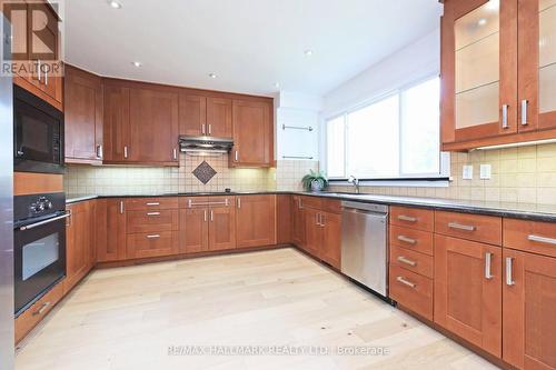 22 Sedgewick Crescent, Toronto (Ionview), ON - Indoor Photo Showing Kitchen