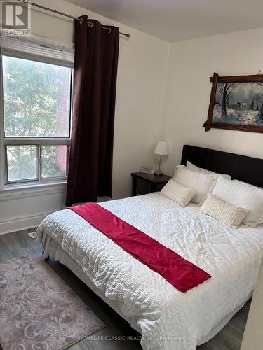 3223 Dundas Street W, Toronto (Junction Area), ON - Indoor Photo Showing Bedroom