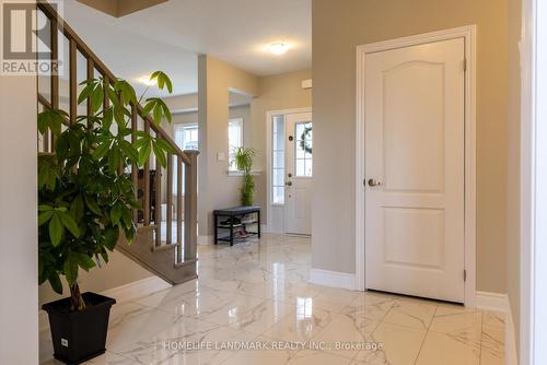 8 Venture Way, Thorold, ON - Indoor Photo Showing Other Room