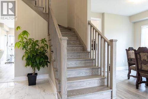 8 Venture Way, Thorold, ON - Indoor Photo Showing Other Room