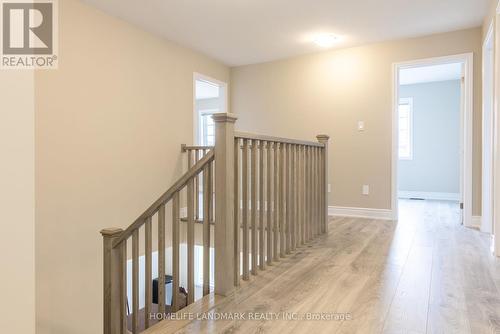 8 Venture Way, Thorold, ON - Indoor Photo Showing Other Room