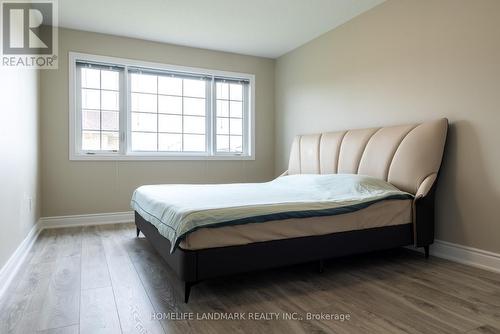 8 Venture Way, Thorold, ON - Indoor Photo Showing Bedroom