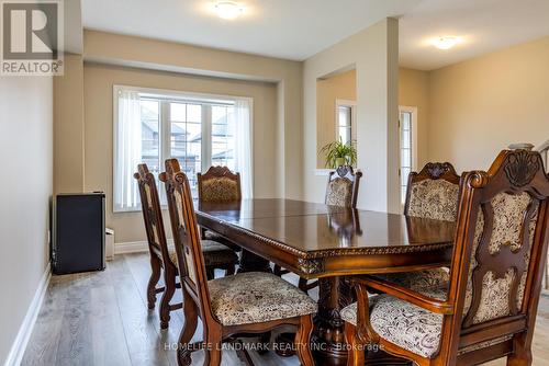 8 Venture Way, Thorold, ON - Indoor Photo Showing Dining Room