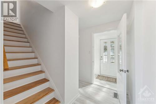 950 Woodroffe Avenue, Ottawa, ON - Indoor Photo Showing Other Room