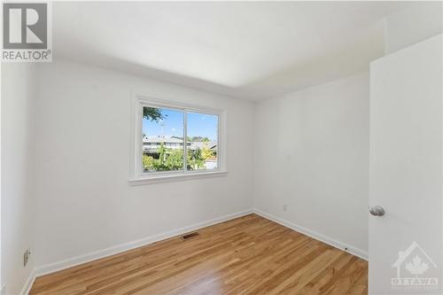 950 Woodroffe Avenue, Ottawa, ON - Indoor Photo Showing Other Room