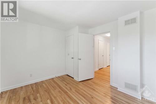 950 Woodroffe Avenue, Ottawa, ON - Indoor Photo Showing Other Room