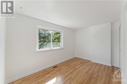 950 Woodroffe Avenue, Ottawa, ON - Indoor Photo Showing Other Room