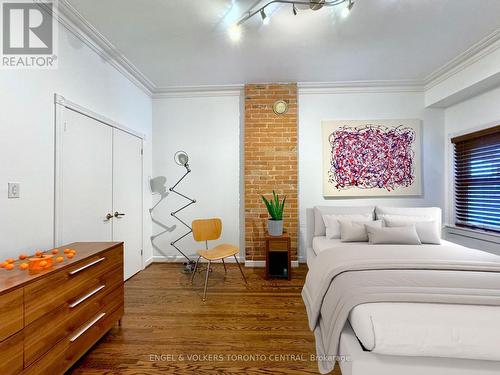 57 Metcalfe Street, Toronto, ON - Indoor Photo Showing Bedroom