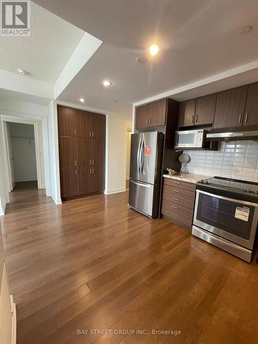 507 - 99 South Town Centre Boulevard, Markham (Unionville), ON - Indoor Photo Showing Kitchen With Stainless Steel Kitchen