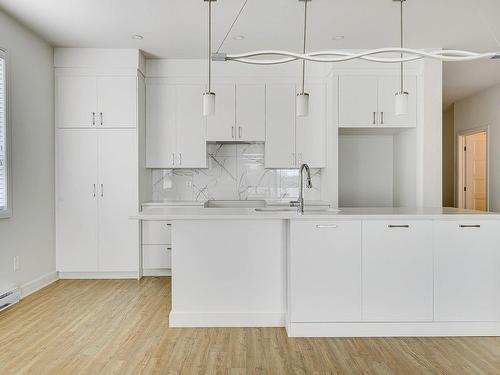 Kitchen - 202-910 Boul. Du Curé-Labelle, Blainville, QC - Indoor Photo Showing Kitchen