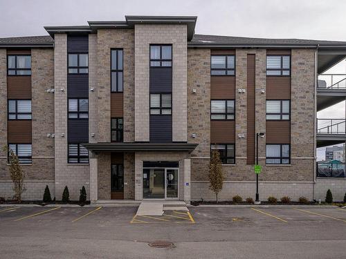 FaÃ§ade - 202-910 Boul. Du Curé-Labelle, Blainville, QC - Outdoor With Facade