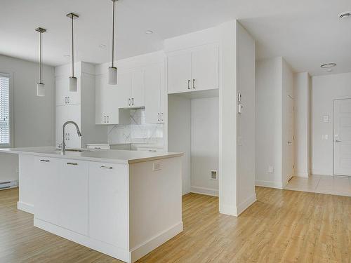 Kitchen - 202-910 Boul. Du Curé-Labelle, Blainville, QC - Indoor Photo Showing Kitchen