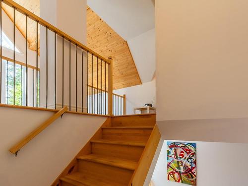 Escalier - 102 Ch. Du Lac-Clair, Saint-Alban, QC - Indoor Photo Showing Other Room