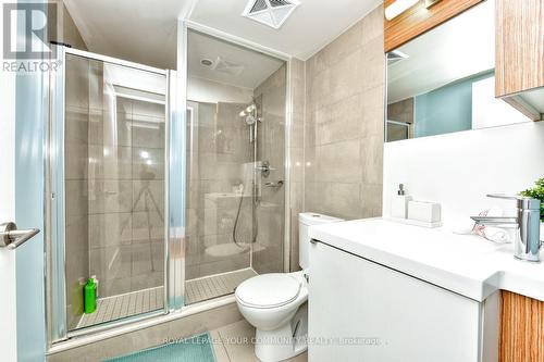 1014 - 300 Front Street, Toronto, ON - Indoor Photo Showing Bathroom