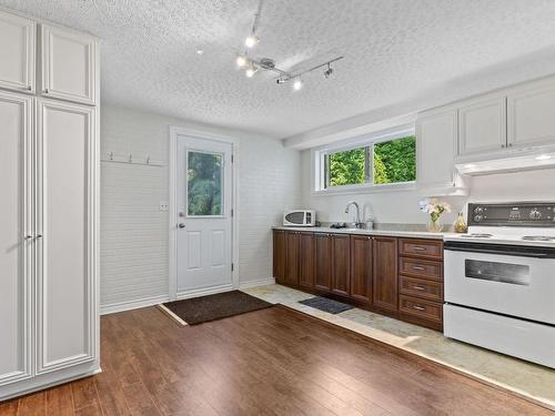 Kitchen - 709 Rue Claude, Saint-Jérôme, QC - Indoor Photo Showing Kitchen