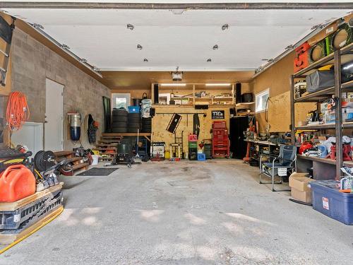 Garage - 709 Rue Claude, Saint-Jérôme, QC - Indoor Photo Showing Garage