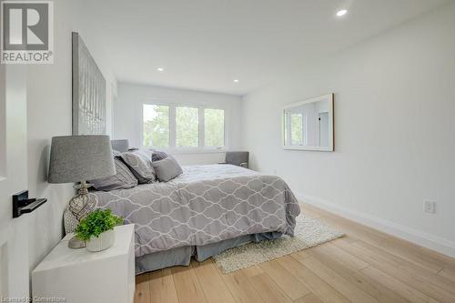 162 Weber Street W, Kitchener, ON - Indoor Photo Showing Bedroom