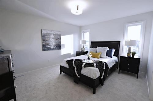 34 Saddle Creek Cove, Winnipeg, MB - Indoor Photo Showing Bedroom