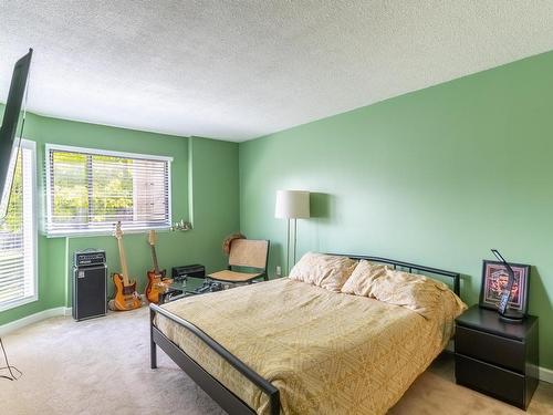 23-931 Gleneagles Drive, Kamloops, BC - Indoor Photo Showing Bedroom