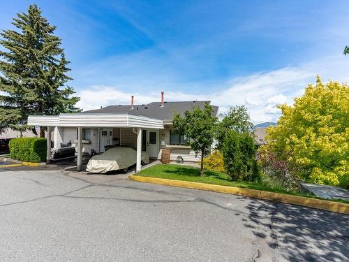 23-931 Gleneagles Drive, Kamloops, BC - Outdoor