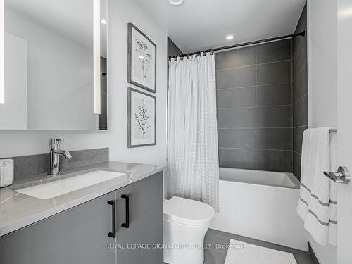 2111-135 E Liberty St, Toronto, ON - Indoor Photo Showing Bathroom