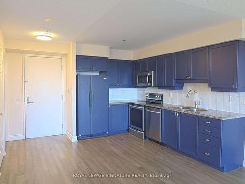 1819-80 Harrison Garden Blvd, Toronto, ON - Indoor Photo Showing Kitchen With Double Sink