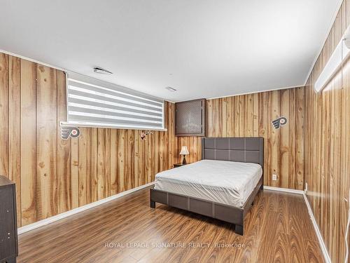 803 Fairview Ave, Pickering, ON - Indoor Photo Showing Bedroom