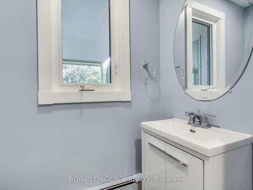 1369 Ryerson Blvd, Severn, ON - Indoor Photo Showing Bathroom