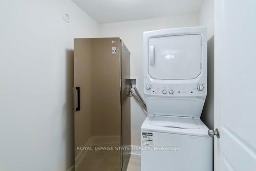 8 Harlequin Crt, St. Thomas, ON - Indoor Photo Showing Laundry Room