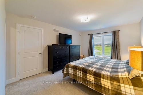 8 Harlequin Crt, St. Thomas, ON - Indoor Photo Showing Bedroom