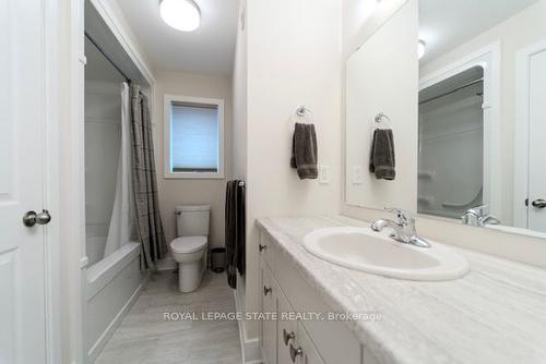 8 Harlequin Crt, St. Thomas, ON - Indoor Photo Showing Bathroom