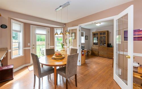 1360 12 Street, Salmon Arm, BC - Indoor Photo Showing Dining Room