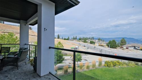 1110 Goldfinch Place, Kelowna, BC - Outdoor