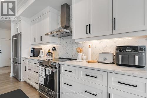 611 - 1880 Gordon Street, Guelph, ON - Indoor Photo Showing Kitchen With Upgraded Kitchen