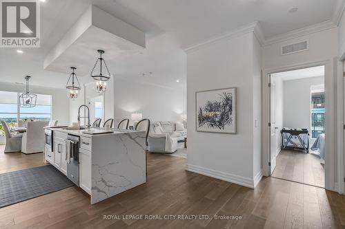 611 - 1880 Gordon Street, Guelph (Pine Ridge), ON - Indoor Photo Showing Kitchen