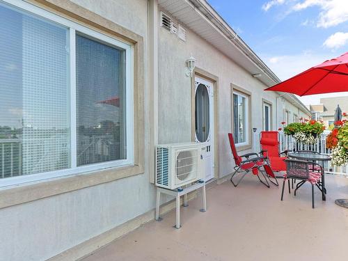 Balcony - 5-22 Rue St-Hippolyte, Salaberry-De-Valleyfield, QC - Outdoor With Exterior