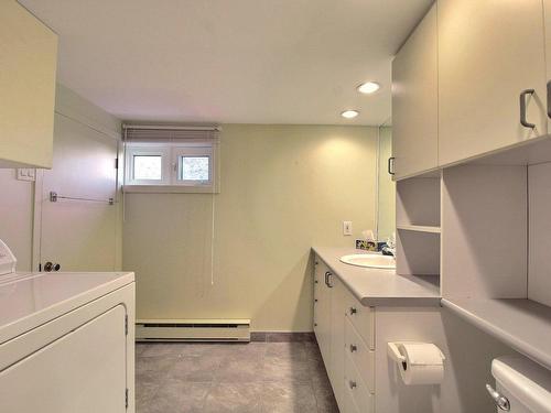 Bathroom - 771 13E Avenue, Senneterre - Ville, QC - Indoor Photo Showing Laundry Room