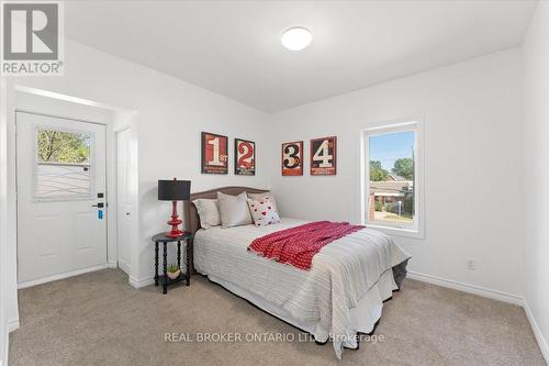 214 Chatham Street, Brantford, ON - Indoor Photo Showing Bedroom