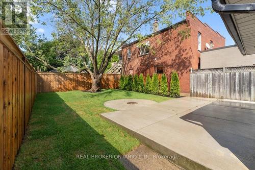 214 Chatham Street, Brantford, ON - Outdoor