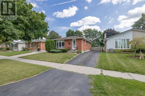 104 Harding Crescent, London, ON - Outdoor With Facade