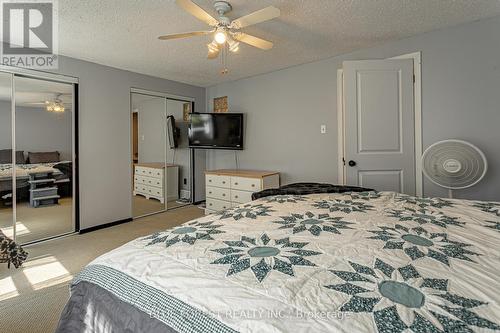 453 Wilkins Street, London, ON - Indoor Photo Showing Bedroom