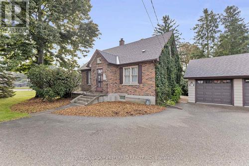 2371 Hamilton Road, London, ON - Outdoor