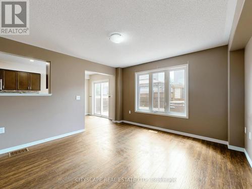 45 Lisbeth Crescent, Kawartha Lakes, ON - Indoor Photo Showing Other Room